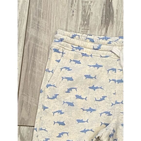 Old Navy boys, camo and whale shorts size XS 5 - Picture 3 of 11